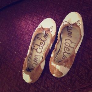 Sam Edelman calf hair flats size 8